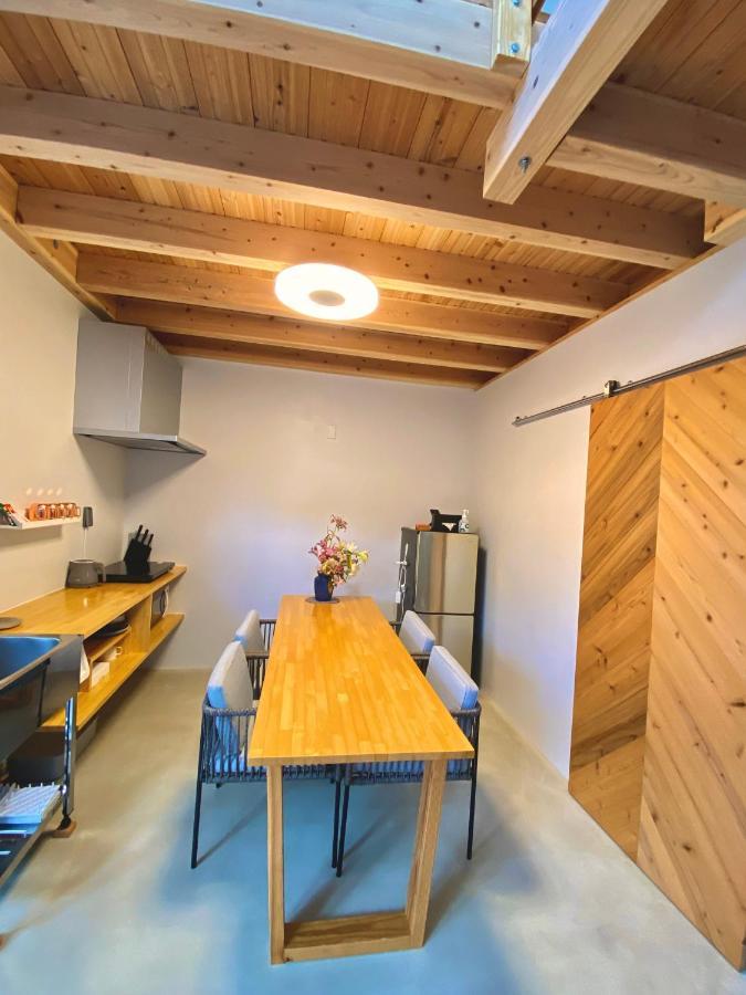 Hotel Little Swiss House Motobu Εξωτερικό φωτογραφία